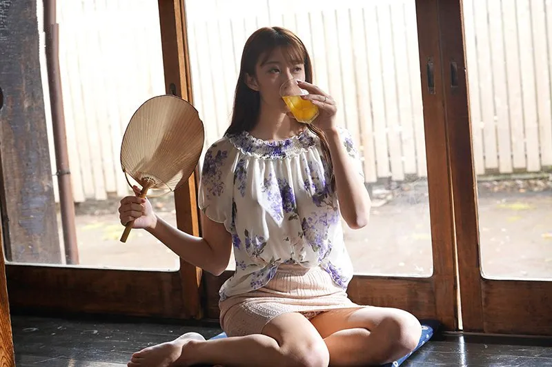 Mùa hè buồn chán ở quê xxx người vợ nhà bên thiếu thốn vì lấy gã chồng già