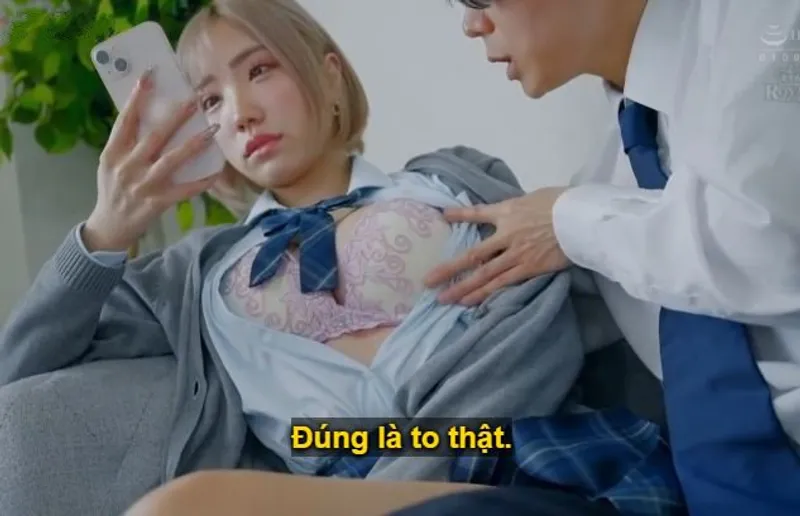 Cô nữ sinh lạnh nhạt chỉ đòi tiền, anh muốn hành động gì với em cũng được.